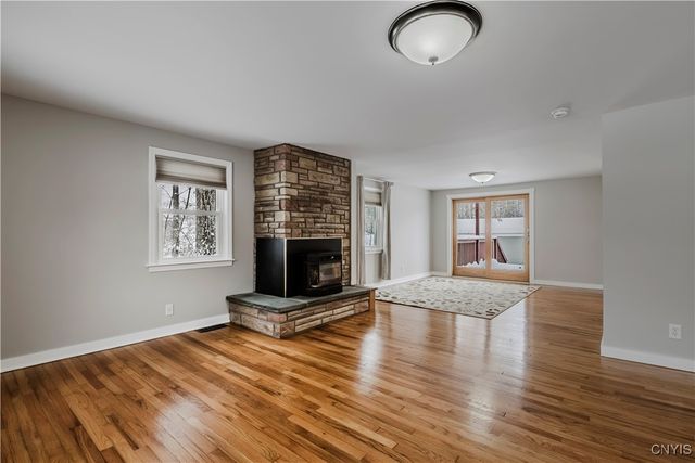 6536 Fox Road, Marcy, NY 13403