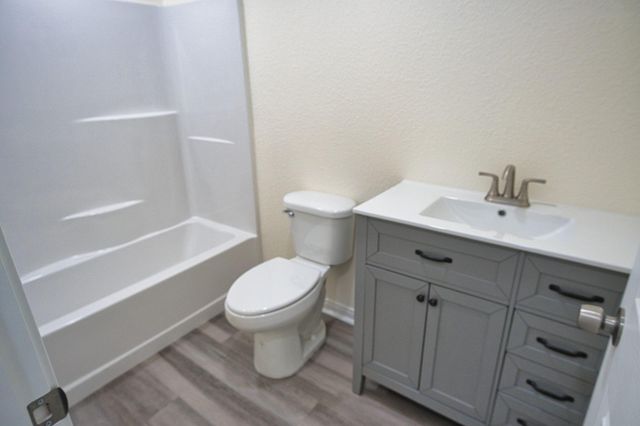 133 County Road 296, Sargent, TX 77414