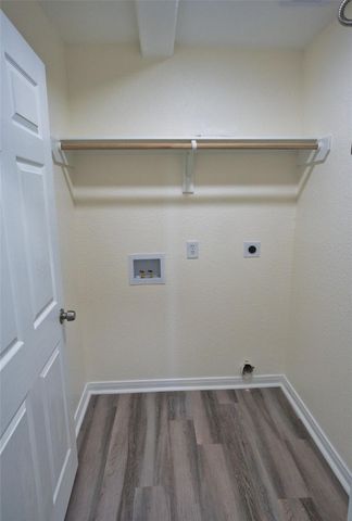 133 County Road 296, Sargent, TX 77414