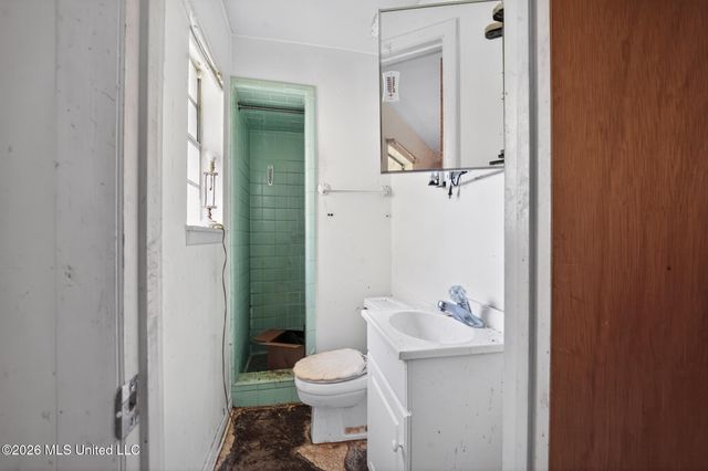201 Fore Circle, Gulfport, MS 39503