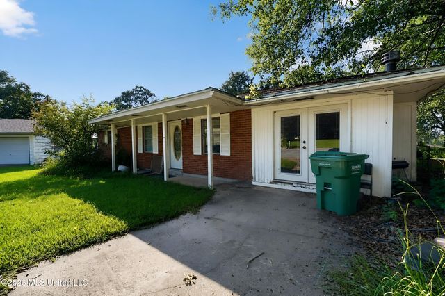 201 Fore Circle, Gulfport, MS 39503