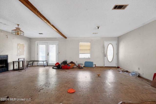 201 Fore Circle, Gulfport, MS 39503