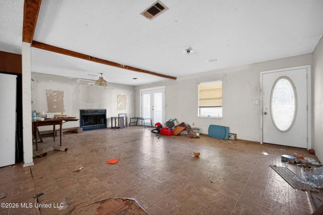 201 Fore Circle, Gulfport, MS 39503