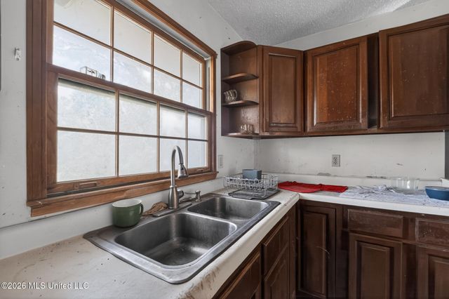 201 Fore Circle, Gulfport, MS 39503