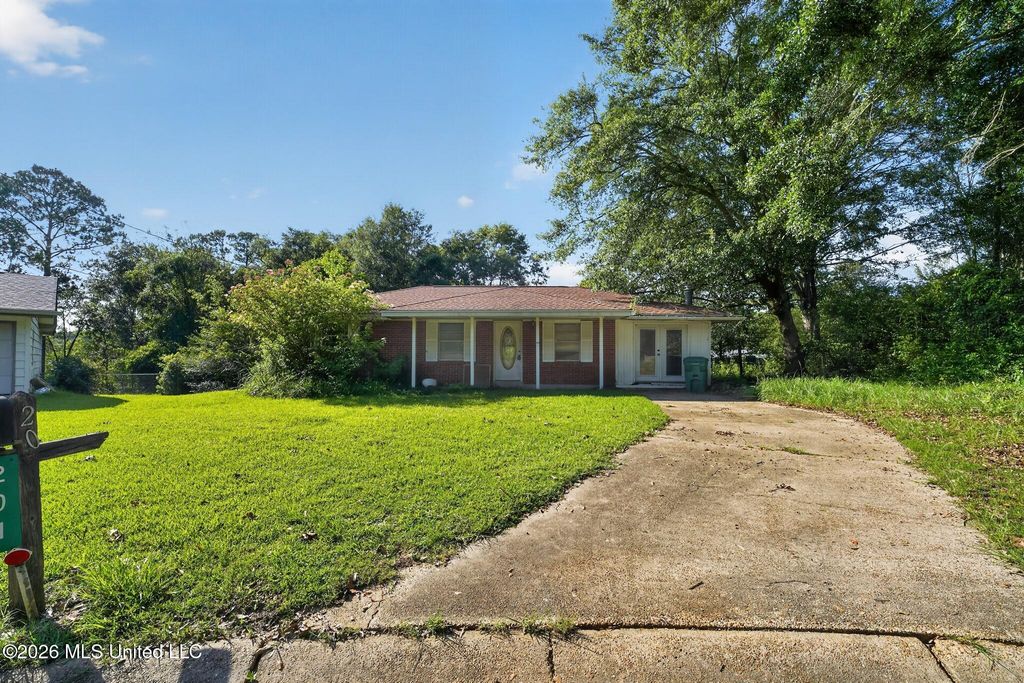 201 Fore Circle, Gulfport, MS 39503