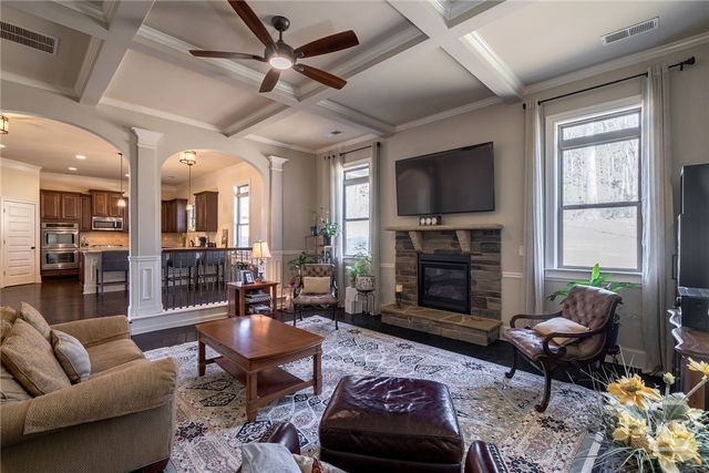 1140 Riverhill Drive, Bishop, GA 30621