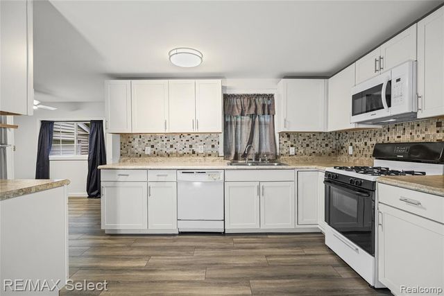 1460 Maria Street, Flint, MI 48507