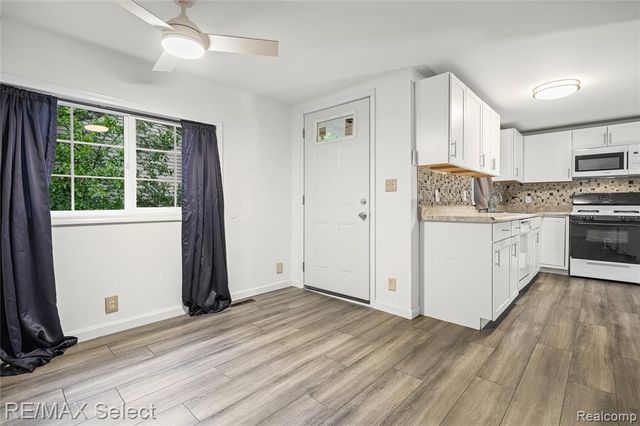 1460 Maria Street, Flint, MI 48507