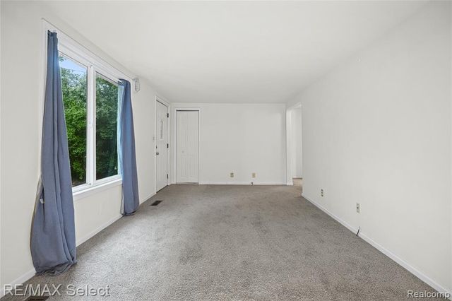 1460 Maria Street, Flint, MI 48507