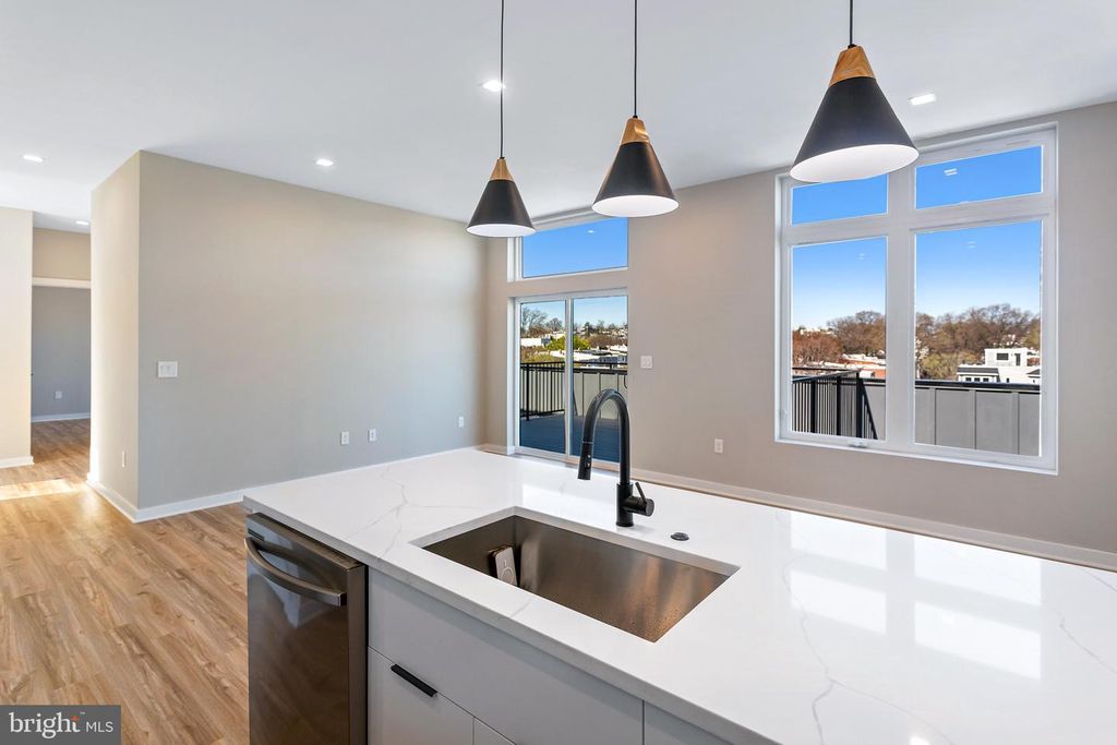 1358 FLORIDA AVE NE #PH-2, Washington, DC 20002