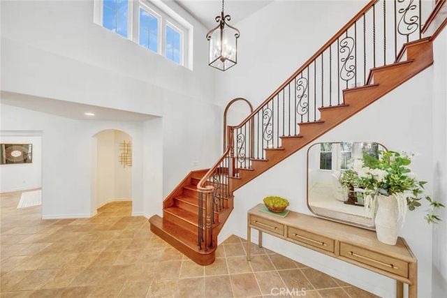 7 Bayleaf Ln, Irvine, CA 92620