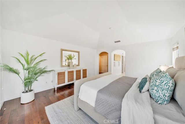 7 Bayleaf Ln, Irvine, CA 92620