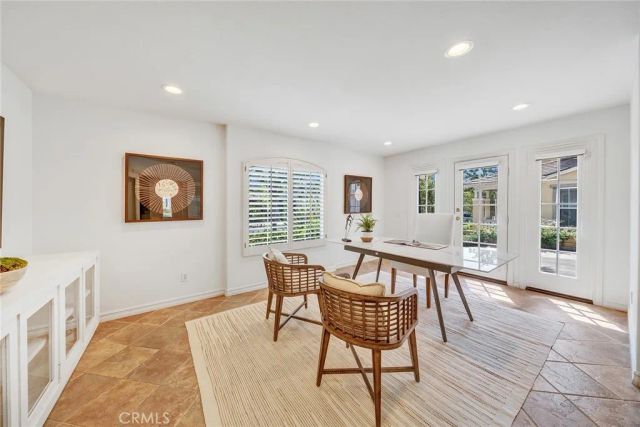 7 Bayleaf Ln, Irvine, CA 92620