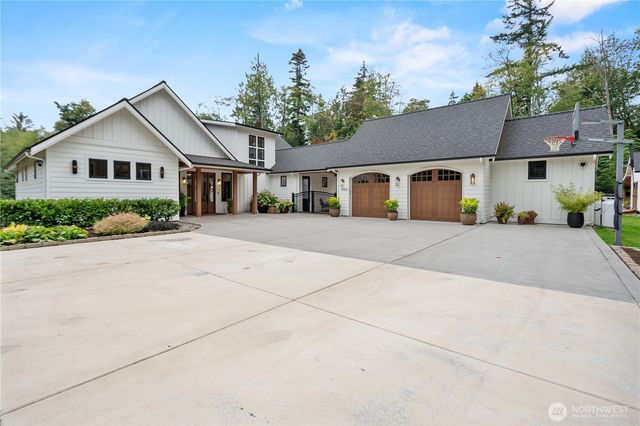1906 Journeys End Lane, Camano Island, WA 98282
