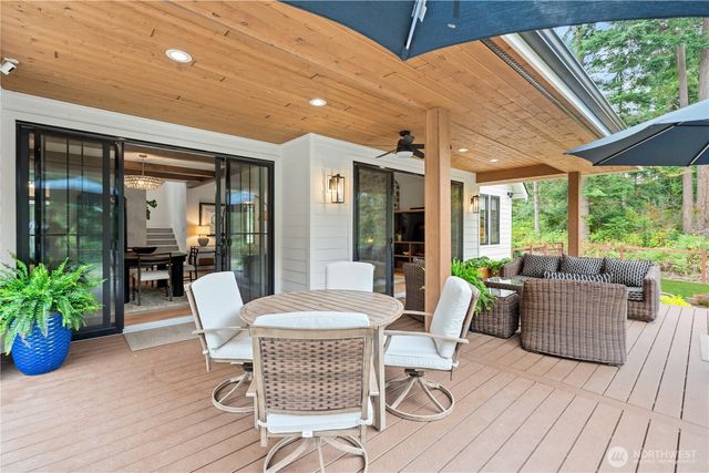 1906 Journeys End Lane, Camano Island, WA 98282