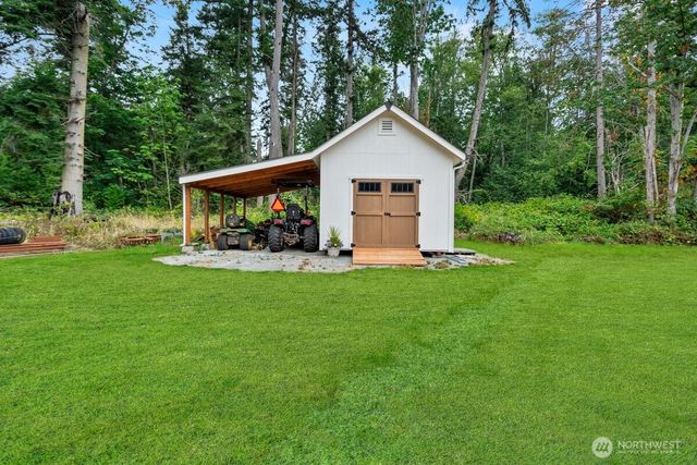 1906 Journeys End Lane, Camano Island, WA 98282
