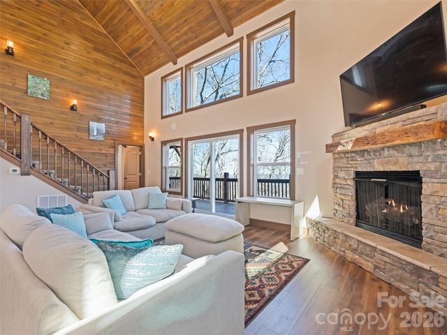 188 Bear Track Trail, Maggie Valley, NC 28751