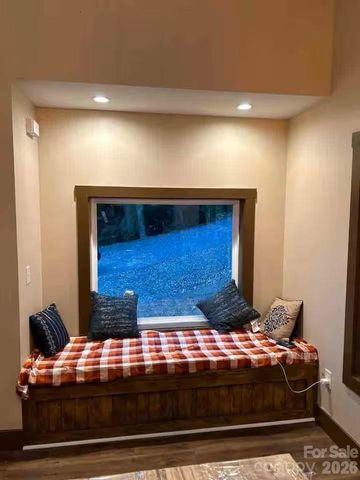 188 Bear Track Trail, Maggie Valley, NC 28751