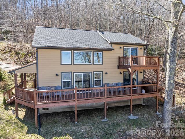 188 Bear Track Trail, Maggie Valley, NC 28751