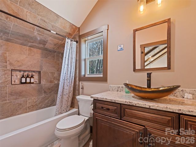 188 Bear Track Trail, Maggie Valley, NC 28751