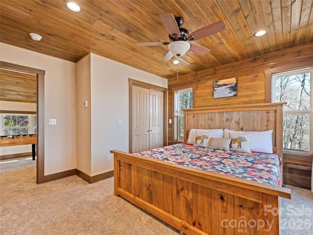 188 Bear Track Trail, Maggie Valley, NC 28751