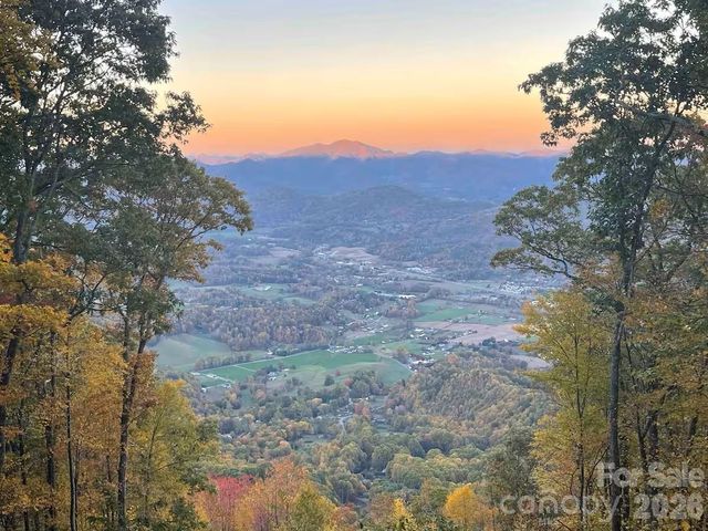 188 Bear Track Trail, Maggie Valley, NC 28751