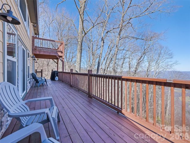 188 Bear Track Trail, Maggie Valley, NC 28751