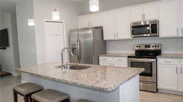 276 SUNRISE BOULEVARD, Debary, FL 32713