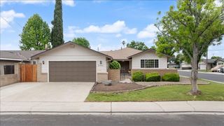 2321 Laguna Dr, Modesto, CA 95350