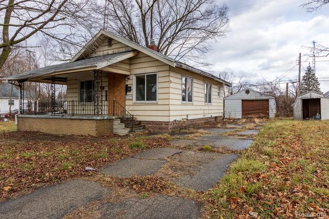 2434 Mackin Road, Flint, MI 48504