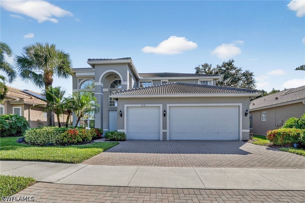 2234 Campestre TER, Naples, FL 34119