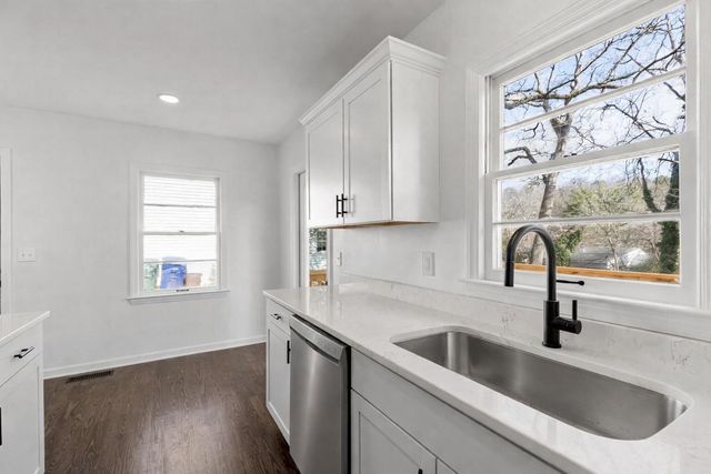 3752 E Abercrombie Circle, Chattanooga, TN 37415