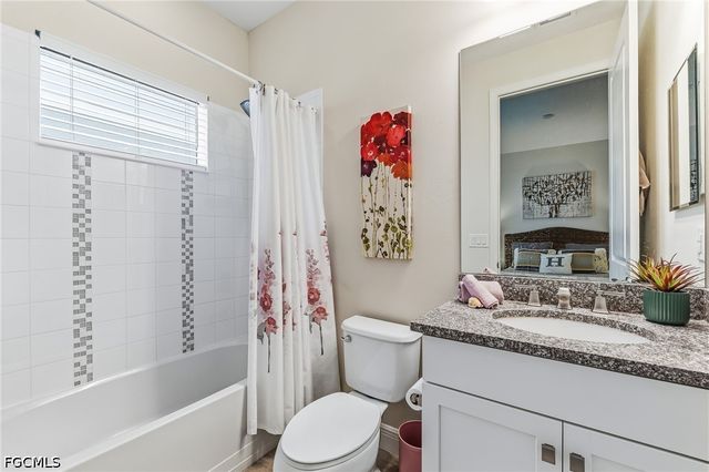 7754 Cypress Walk DR, Fort Myers, FL 33966