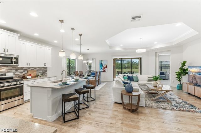 7754 Cypress Walk DR, Fort Myers, FL 33966
