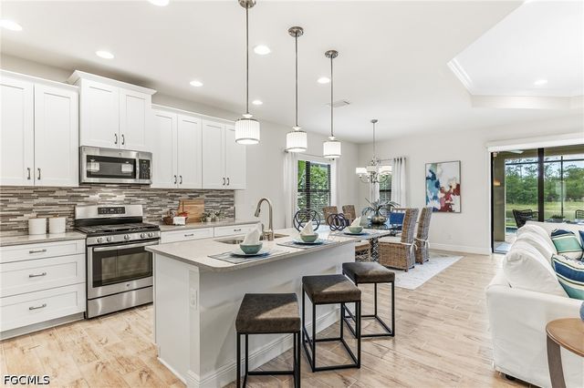 7754 Cypress Walk DR, Fort Myers, FL 33966
