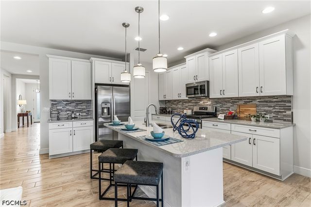 7754 Cypress Walk DR, Fort Myers, FL 33966