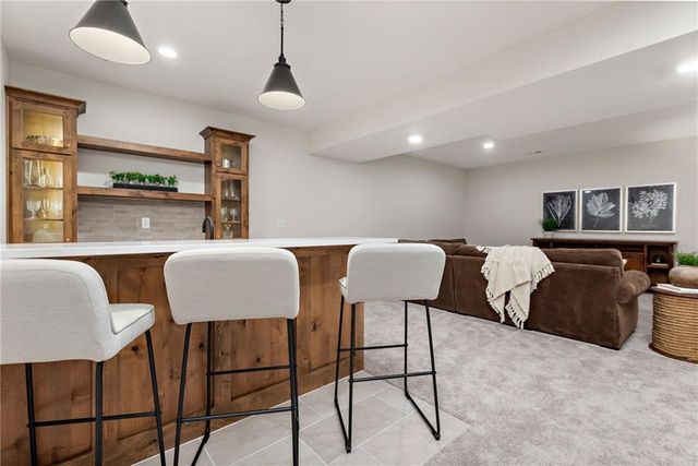 22007 W 177th Terrace, Olathe, KS 66062