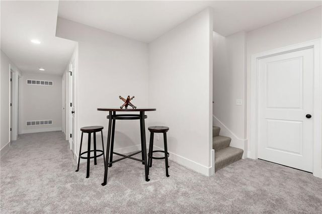 22007 W 177th Terrace, Olathe, KS 66062