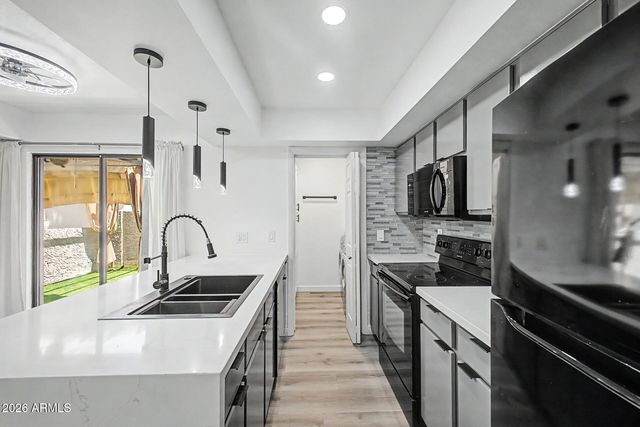 2815 N 52ND Street 3, Phoenix, AZ 85008