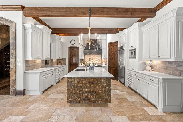 2405 Southern Hills Court, Keller, TX 76248