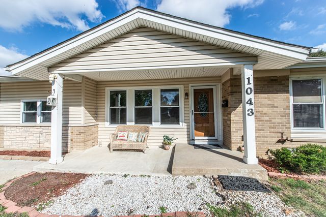 1043 Elmwood Lane, Elk Grove Village, IL 60007