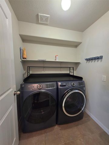 517 Heritage Springs TRL, Round Rock, TX 78664