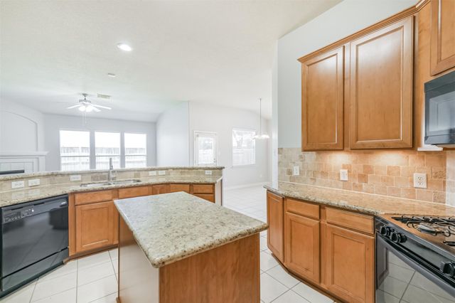 2922 Lemmingham Drive, Spring, TX 77388