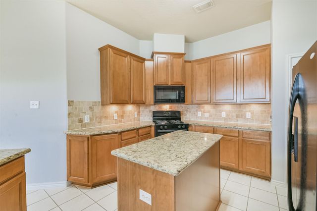 2922 Lemmingham Drive, Spring, TX 77388