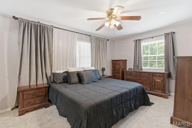 127 E Marseille Drive, St Louis, MO 63129