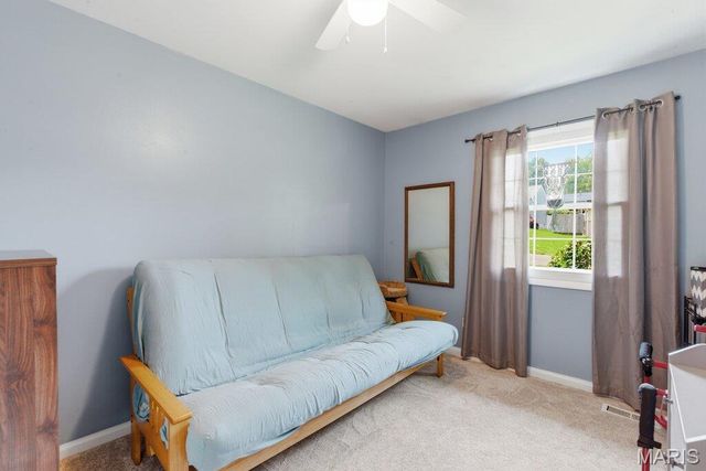 127 E Marseille Drive, St Louis, MO 63129