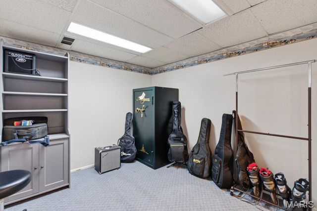 127 E Marseille Drive, St Louis, MO 63129