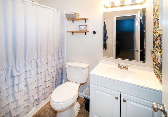 3100 Ridgewood Drive, Evansville, IN 47711