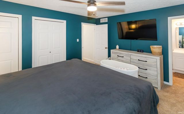3100 Ridgewood Drive, Evansville, IN 47711