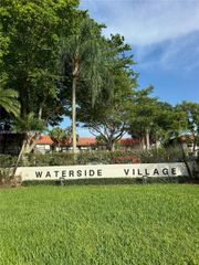 15710 E Waterside Cir 203, Sunrise, FL 33326